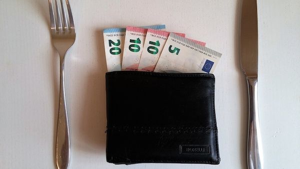 Trinkgeld zur Weihnachtszeit: Kleine Geste mit großer Wirkung