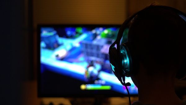 ARAG: Laut aktueller Zahlen spielen rund 54 Prozent aller Deutschen gelegentlich Computer- und Videospiele