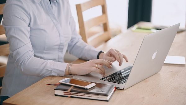 ARAG: Wie Sie Ihren Datenmüll am sichersten entfernen können