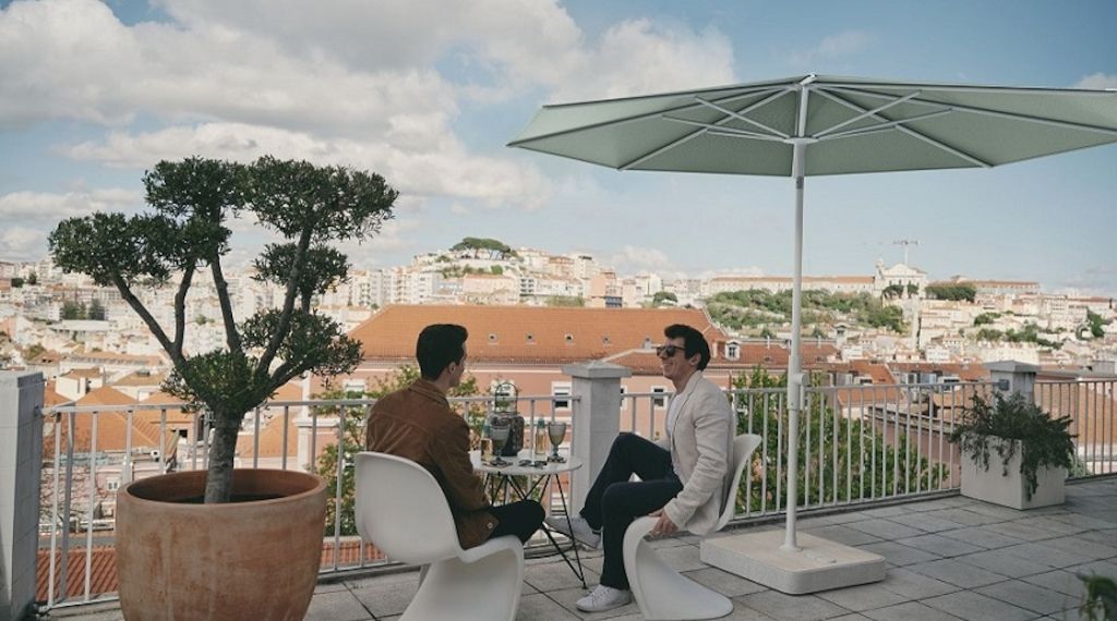 Sonnenschirme für Balkon und Terrasse mit unsichtbarer Technik