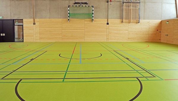 ARAG: Sport in Nicht-Sportstätten- Was bei der Nutzung zu beachten ist