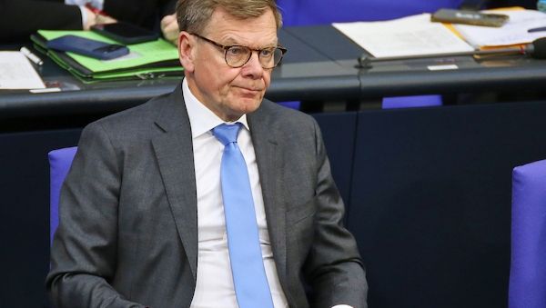 Wadephul rechnet mit langen Atomverhandlungen mit Iran