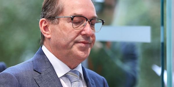 Dobrindt will Kürzung von Bürgergeld-Regelsatz