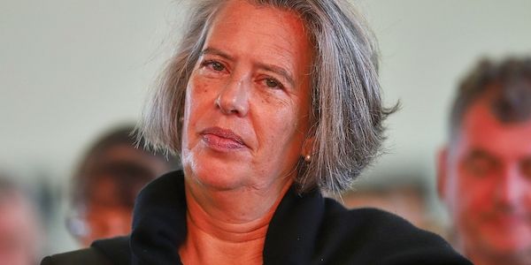 Sachsen-Anhalts Innenministerin warnt vor Radikalisierung im Netz