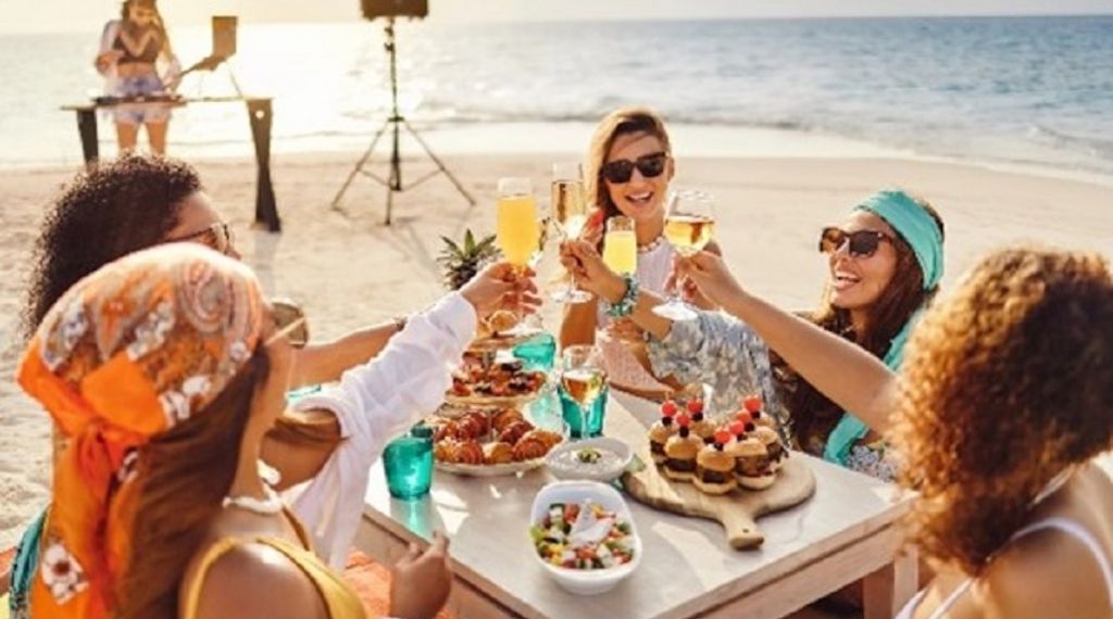 Der Inseltisch neu gedacht:  Nova Maldives stellt „Maldivian Flavours“ Fine Dining Konzept vor