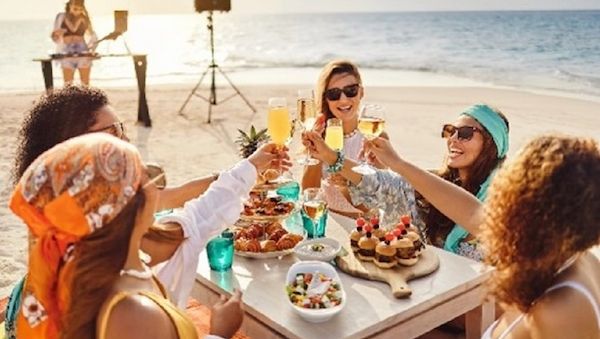 Der Inseltisch neu gedacht:  Nova Maldives stellt „Maldivian Flavours“ Fine Dining Konzept vor