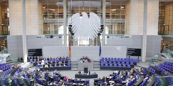 Röwekamp: Hormus-Mandat nur mit defensivem Auftrag