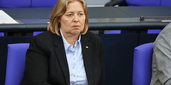 Union kündigt Widerstand gegen Arbeitszeit-Pläne von Bas an