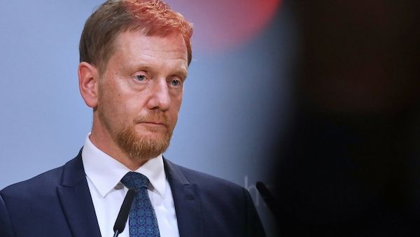 Kretschmer warnt vor Durchbrennen der Brandmauer