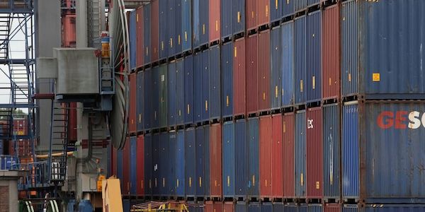 Außenhandelsvolumen trotz Anstieg weiter unter Vor-Corona-Niveau