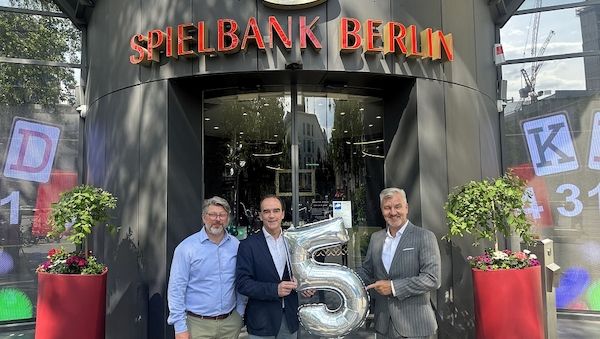 Fünf Jahre am Boulevard: Spielbank Berlin am Ku’damm feiert Jubiläum 