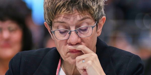 Kramp-Karrenbauer vergleicht CDU mit FC Bayern