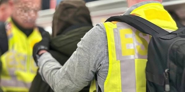 Drei Abschiebeflüge nach Afghanistan pro Monat geplant