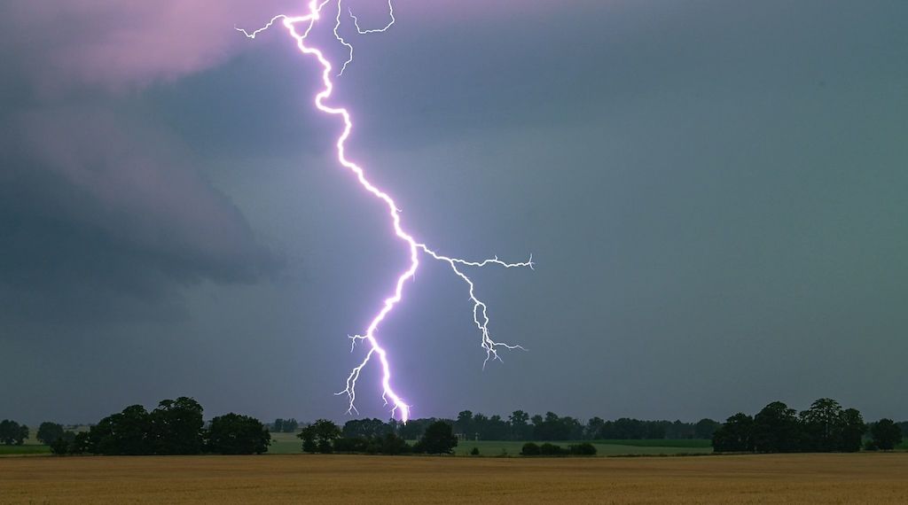 Unwetterwarnung Brandenburgs Feuerwehr rückt zu vermehrten Einsätzen aus