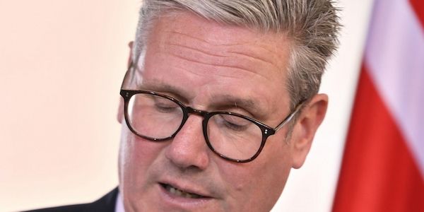 Großbritanniens Premier Starmer kündigt Rücktritt an