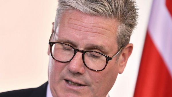Großbritanniens Premier Starmer kündigt Rücktritt an