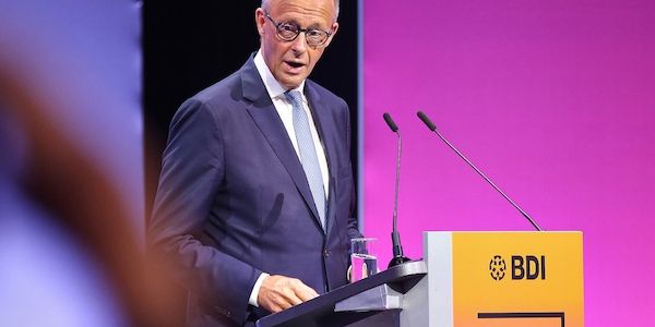 Merz erwartet anhaltend schwieriges globales Umfeld