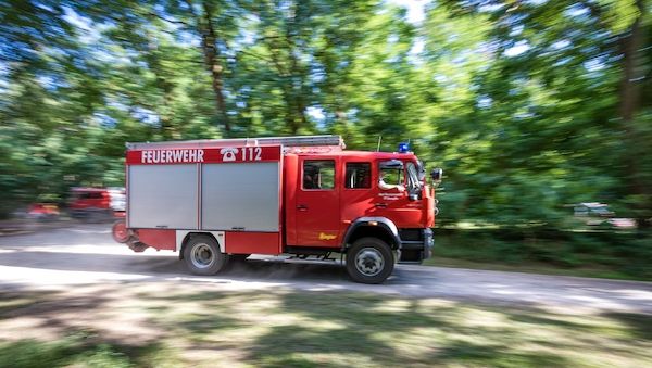 4.000 Quadratmeter Wald brennen in Dahme-Spreewald