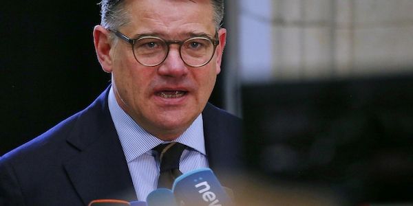 Rhein fordert Kompensation für Steuerausfälle der Länder