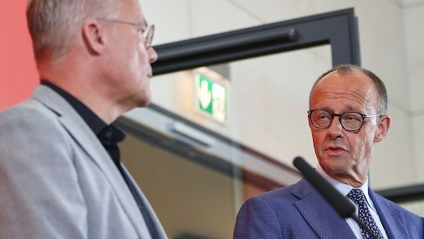 Merz und Miersch duzen sich nach Fraktionsfest