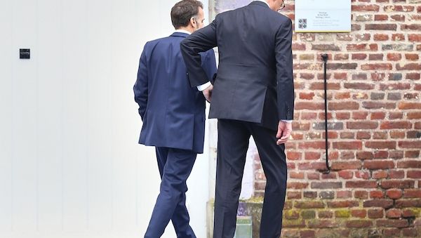 Militärhistoriker Neitzel kritisiert Macron und Merz