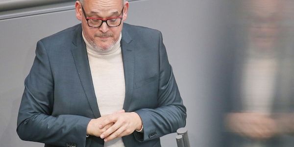 AfD-Politiker Reichardt soll angeblich Hitlergruß gezeigt haben