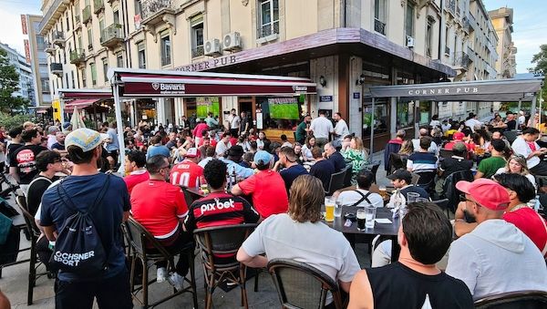 Fußball-WM: Schweiz besiegt Kanada und gewinnt Gruppe B