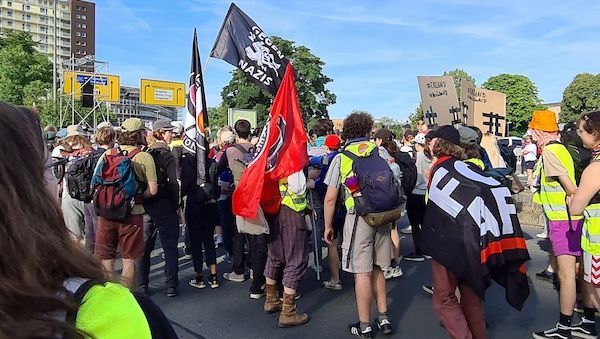 Polizei erwartet bei AfD-Parteitag gewaltbereite Linksextremisten