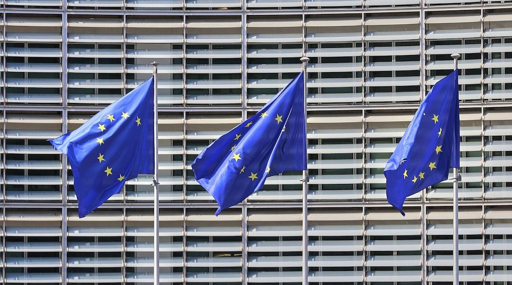 EU will Cloud-Geschäfte von Amazon und Microsoft regulieren
