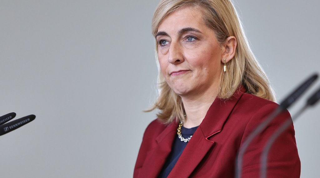 Warken will Suizidprävention mit neuem Gesetz stärken