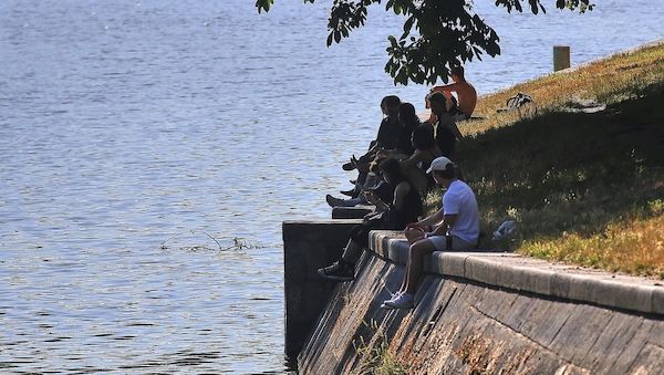 Extreme Hitzewelle erreicht am Samstag ihren Höhepunkt in Baden-Württemberg