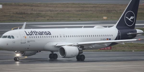 Spiegel zieht Meldung zu Kerosinmangel bei Lufthansa zurück