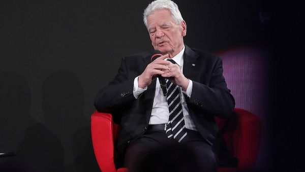 Gauck fordert entschlossene Reformen von Bundesregierung