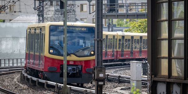 Reparaturen bremsen S-Bahn-Linien in Berlin aus