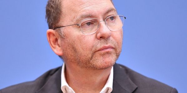 Verdi droht mit Protesten gegen Kündigungsschutz-Lockerung