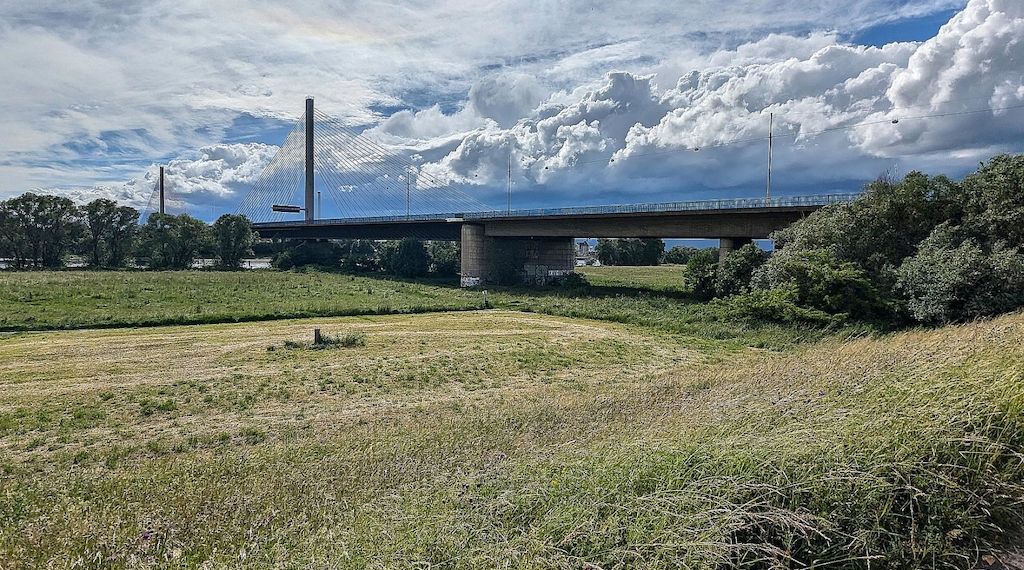 NRW-Regierung verteidigt Brückenkurs vor Untersuchungsausschuss