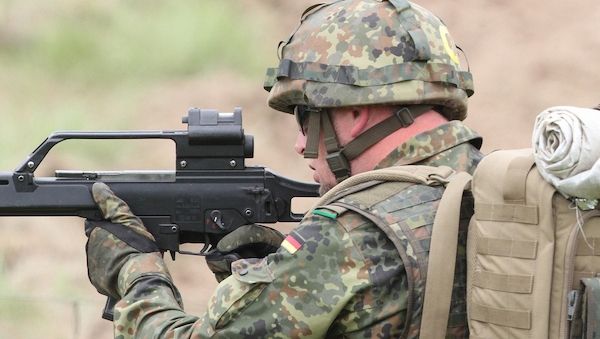 Bundeswehr verstärkt Präsenz an Schulen