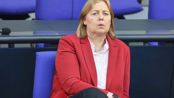 Bas kündigt hartes Vorgehen gegen Sozialleistungsmissbrauch an