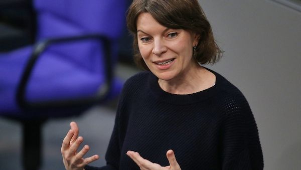 CSU drängt auf Änderungen bei Pflegereform