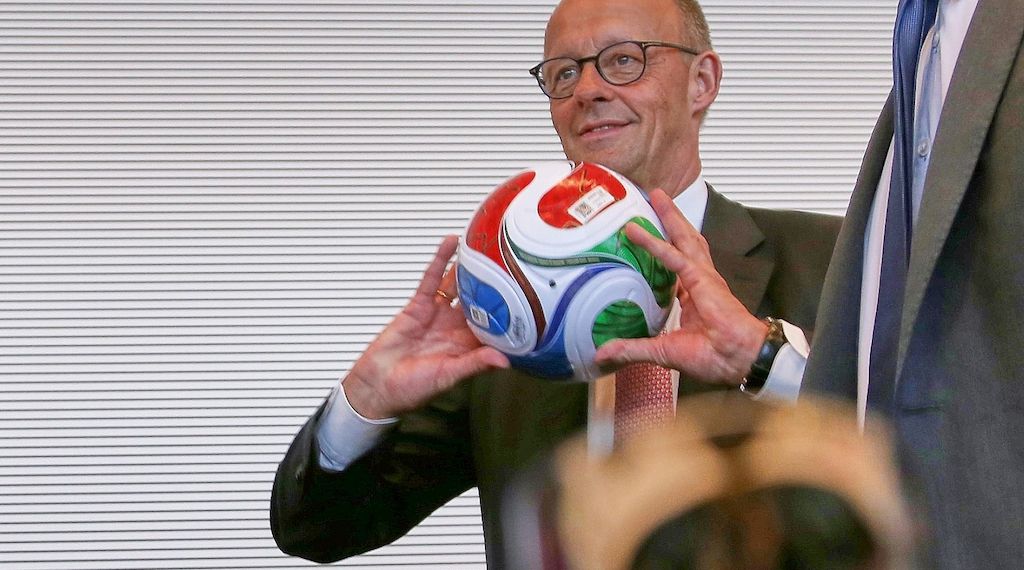 Merz will DFB keine Tipps zur Trainerfrage geben