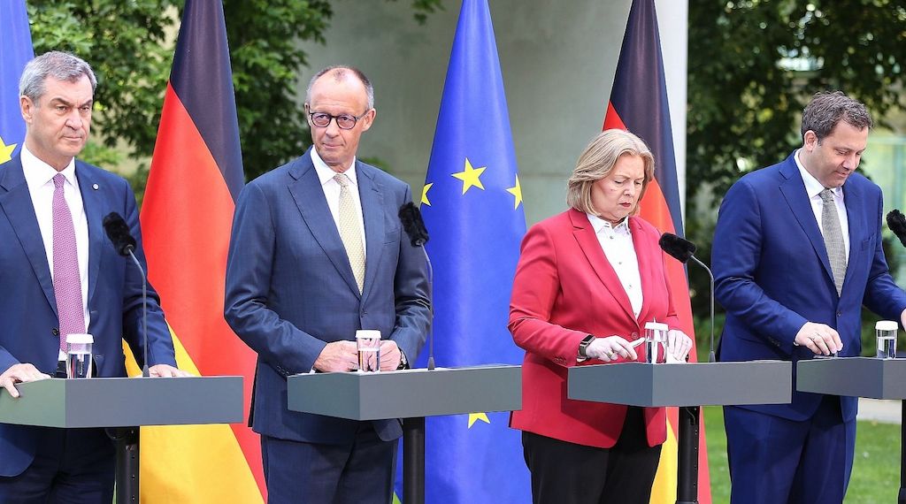 Caritas begrüßt Steuerreform der Koalition