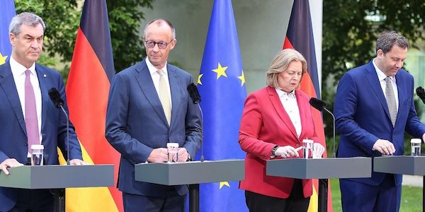 Caritas begrüßt Steuerreform der Koalition