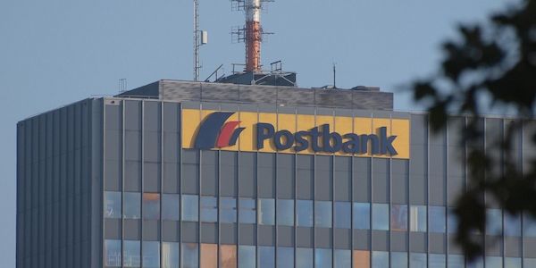 Tarifeinigung bei Postbank: Mehr Geld und längerer Kündigungsschutz