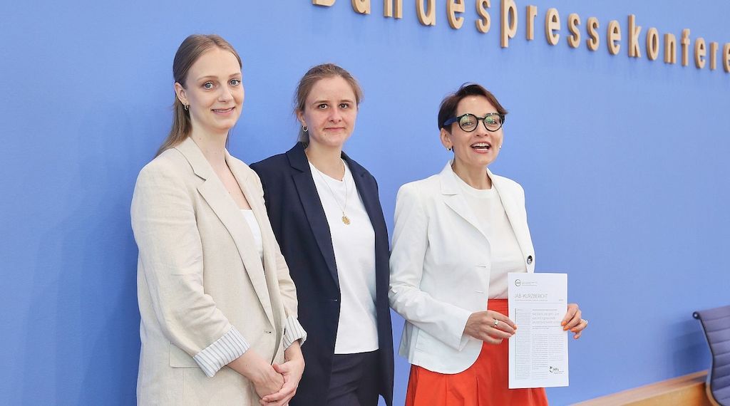Forscher: Einwanderer werden durch Bürokratie vertrieben