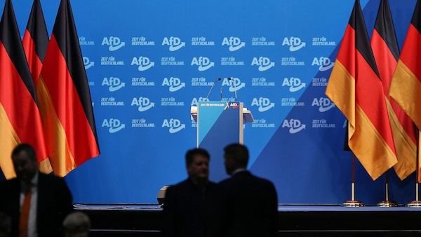 Strack-Zimmermann: Friedliche Blockade gegen AfD-Parteitag erlaubt
