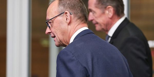Bundesregierung bestätigt Treffen zwischen Merz und Döpfner
