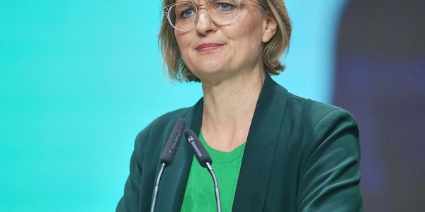 Brantner schwört Grünen-Mitglieder auf "schwierige Kompromisse" ein