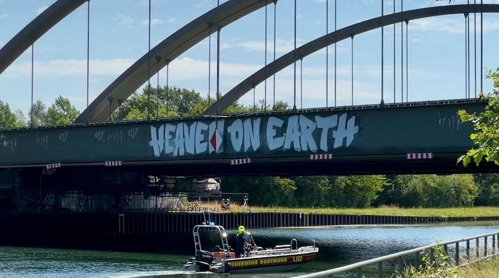 Person aus Dortmund-Ems-Kanal geborgen