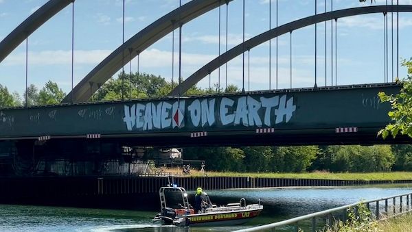 Person aus Dortmund-Ems-Kanal geborgen