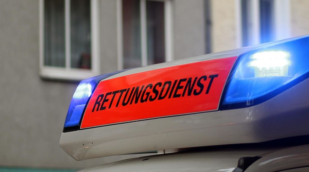 Fernbus verunglückt auf der A2 – elf Verletzte